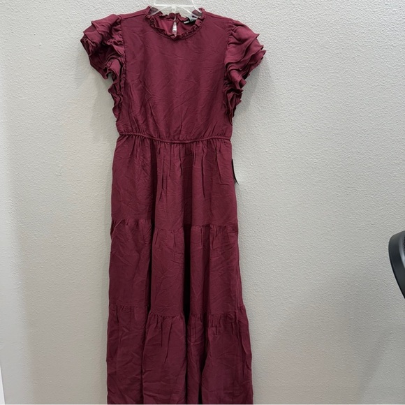 Love  by Design Maxi Dress Size Small Burgundy Ruffles Fall Dainty New - Picture 1 of 7
